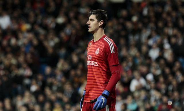  沃尔夫斯堡铁血防守零封对手登顶积分榜